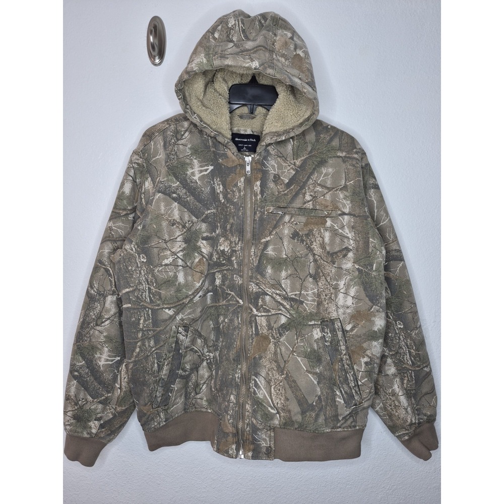 NWT Abercrombie & Fitch Sherpa Lined Camo Hooded Jacket Mens Large Tall 26x29